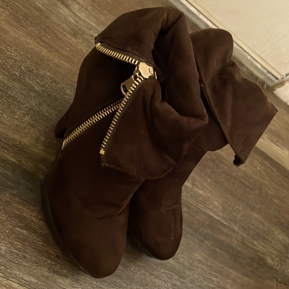 Bootie heels size 7 1/2